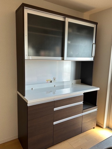 【限定9/25まで】食器棚売ります！