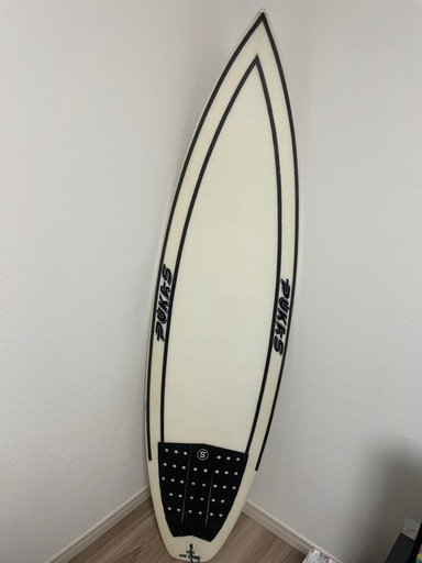 pukasサーフボード