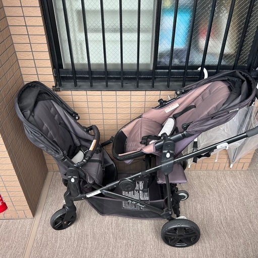 組み替え自由二人乗りベビーカー