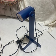 【明日ゴミ出します】イケア　ikea 照明　テープルランプ　ブル...