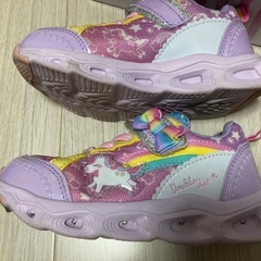 光る靴　シューズ18㎝　17㎝　ユニコーン　女の子　キッズ　スニーカー　美品　の画像