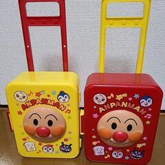 アンパンマンのキャリーケースの画像