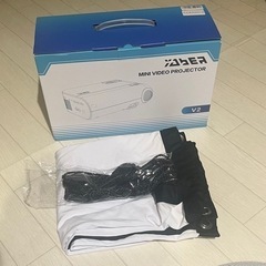 (取引中)YABER mini video projector ...