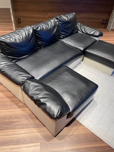 ３人〜５人掛けソファ(白&グレー&黒レザー風替え カバー)オットマン付き