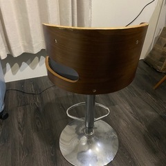 ハイチェア2脚の画像