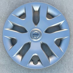 日産 リーフ AZE0 中期型 S 純正 16インチホイールキャップ4枚セット
の画像
