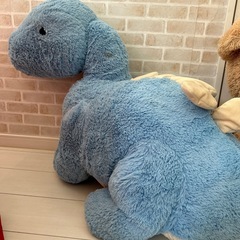 大きい恐竜ぬいぐるみ