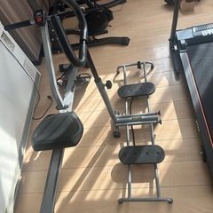トレーニングマシン7点の画像