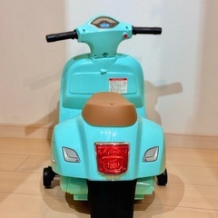 電動乗用玩具 ベスパ GTS ミニ Vespa miniの画像