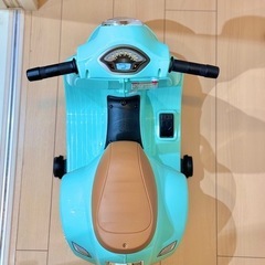 電動乗用玩具 ベスパ GTS ミニ Vespa miniの画像