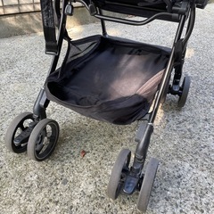 【値下げ】apprica ベビーカー　ラクーナビッテ　アカチャンホンポ限定モデルの画像