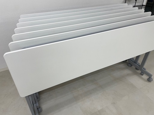 スタッキングテーブル  中棚付き キャスター付き 幅1800×奥行450×高さ705mm