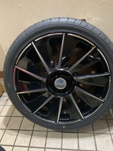 取引中　WALD 18インチホイール　225/40r18 プリウス　pcd100  タイヤセット