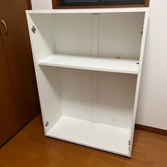 白い書庫　3本の画像