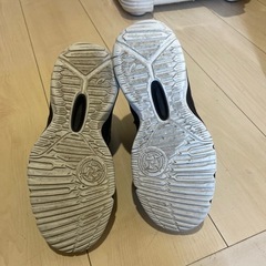 アシックス　バスケシューズ　22㎝の画像