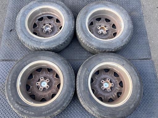 Innoceoce ディッシタイプ 16×6.5J ET35 215/65R16 Goodyearアルファード ヴェルファイア RAV4 ハリアーにも イノセンス