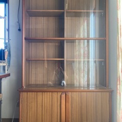 レトロな書棚 差し上げます