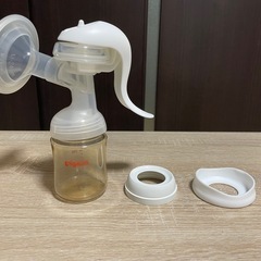 【美品】ピジョン　手動搾乳器の画像