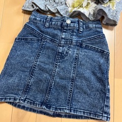 新品ﾄﾚｰﾅｰ＆美品GUｽｶｰﾄ★110cmの画像
