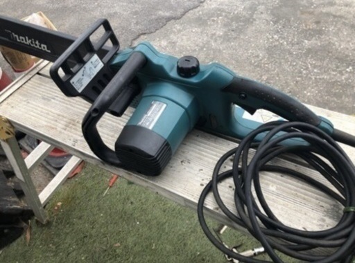 ???中古　マキタ電動チェーンソー②