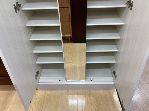 【トレファク イオンモール常滑店】2枚扉のミラー付シューズボックスが入荷いたしました！！