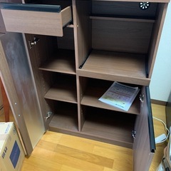 【取りに来てくれる方】食器棚の画像