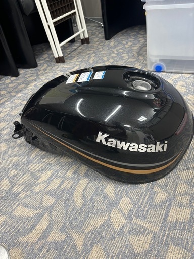 Kawasaki z900rs タンク　凹み傷あり