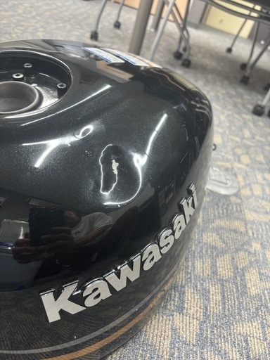 Kawasaki z900rs タンク　凹み傷あり