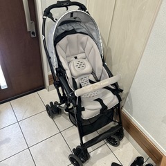 combiコンビ　ベビーカー 