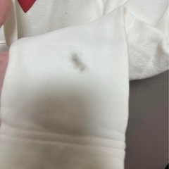 ③ GUESS トレーナーの画像