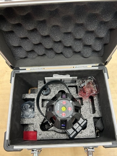 レーザー墨出し器