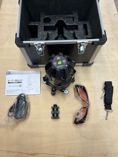 レーザー墨出し器