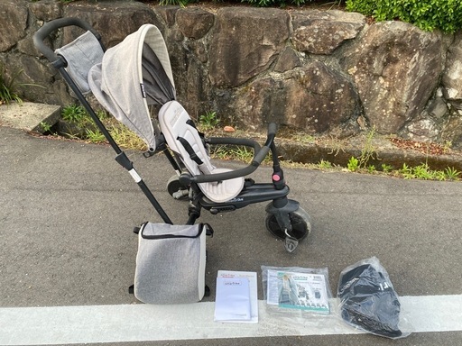 ベビーカー型三輪車