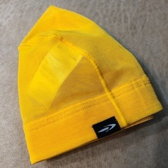 幼児用水泳パンツと帽子の画像