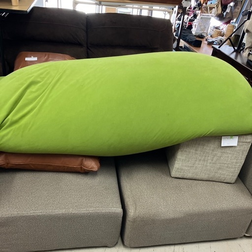 O2409-384 yogibo ヨギボー グリーン 汚れあり 中古