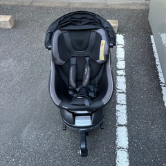 フィックスタイプ　チャイルドシート　コンビの画像