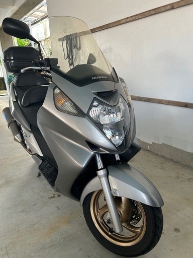 シルバーウィング600