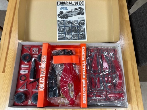 《取引者様決定》未組立 タミヤ 1/12 フェラーリ 641/2(F190) TAMIYA FERRARI ビンテージセレクション プラモデル
