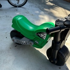 子ども　乗物玩具