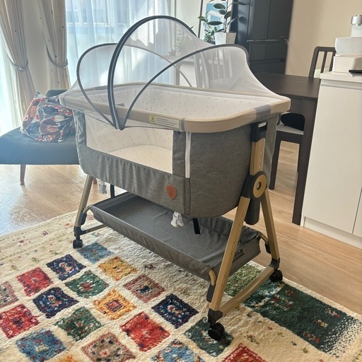 折りたたみベビーベッド