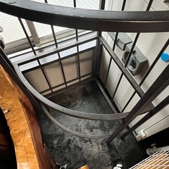鉄？真鍮？の棚の画像