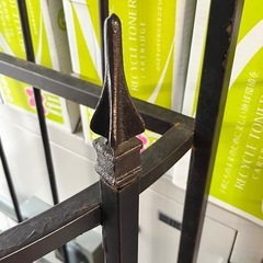 鉄？真鍮？の棚の画像