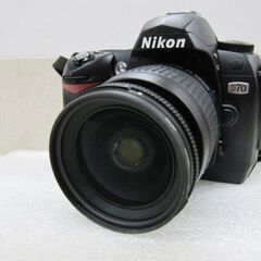 📷入荷！【カメラ】Nikon デジタル一眼　Ｗレンズ【デジカメ･...