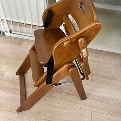 アカチャンホンポベビー　ハイチェアー　折りたたみ最終値下げ　の画像