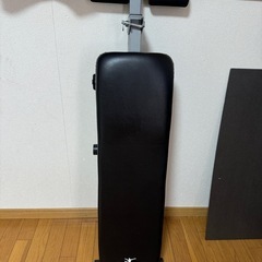 腹筋ベンチ＋フィットネスグッズの画像
