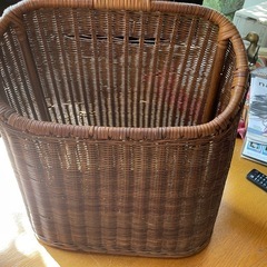 籐籠の画像