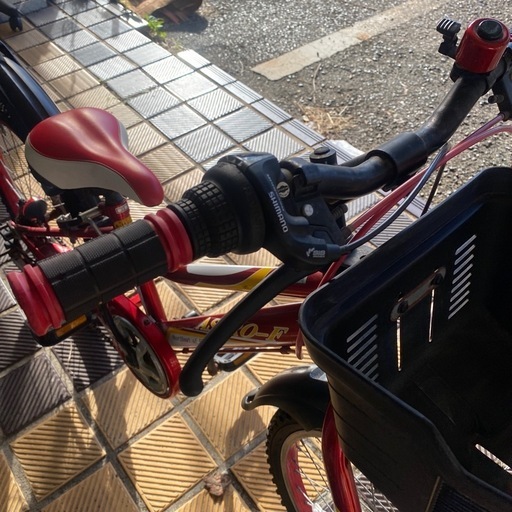 シマノ　子供　男の子　自転車　6段変速　マウンテンバイク　ジュニア　22インチ