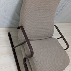 良好な状態の快適な椅子の画像