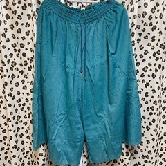 大きいサイズ　フレアパンツ　しまむら　アベイル