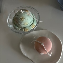 アイスクリームとマカロンのキャンドルの画像
